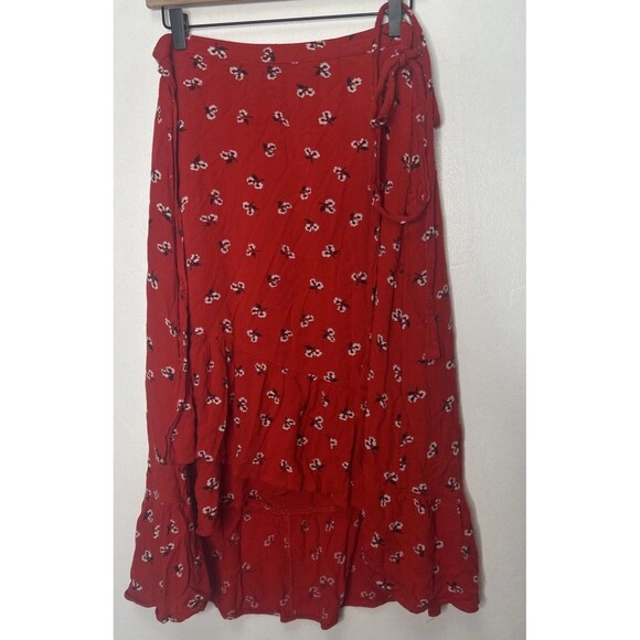 Billabong Dancing Til Dawn Wrap Floral Skirt in Red Medium Boho Beach - Picture 3 of 6